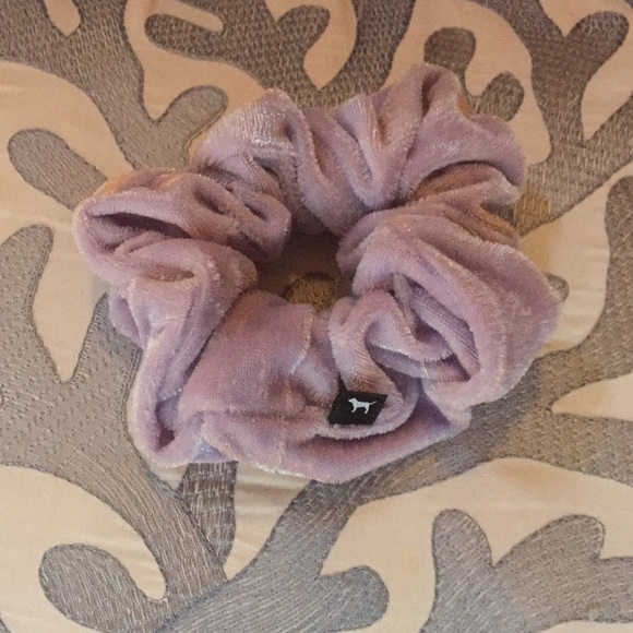 Victoria Secret Scrunchy.  New. - Picture 2 of 3